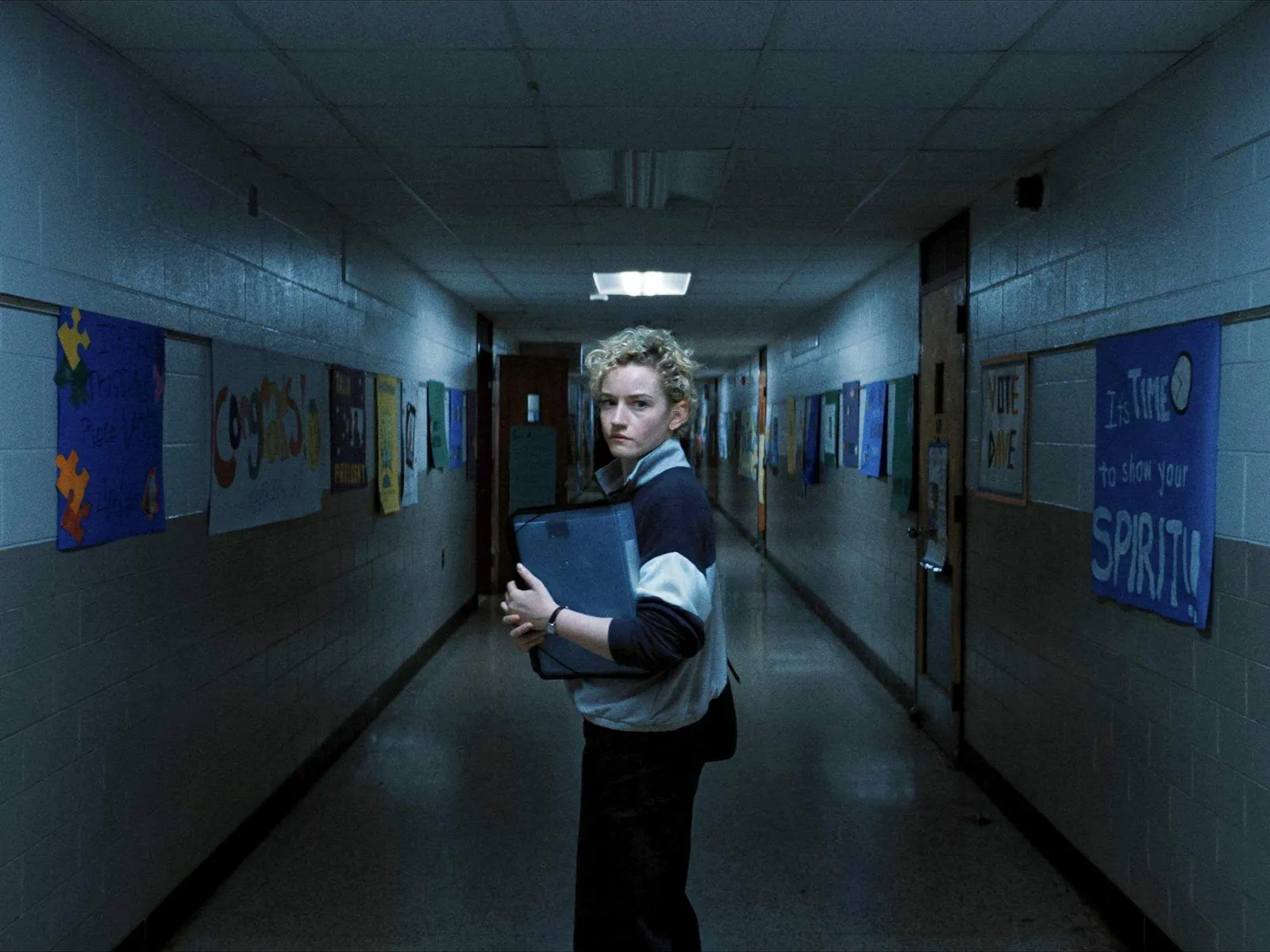 Gripping horror film Weapons puts school kids in peril - CultureMap Dallas