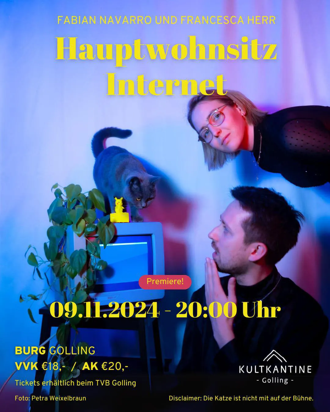 Plakat mit Francesca und mir und der Katze Tinte, die auf einem Röhrenbildschirm sitzt, auf dem eine Pflanze und ein Pikachu stehen.