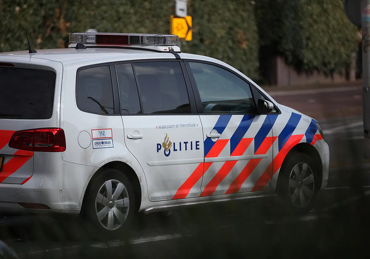 Razzia in Deutschland und den Niederlanden wegen Cum-Ex: Polizei in den Niederlanden (Archiv)