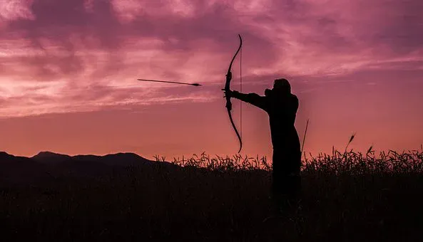 Dieses Bild hat ein leeres Alt-Attribut. Der Dateiname ist archer-2345211__340-1.webp