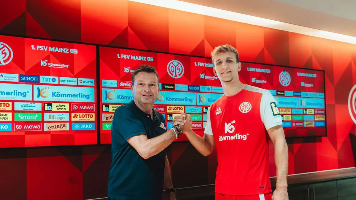Nick Woltemade vor Wechsel zu Newcastle United: Bayerns Sportvorstand Max Eberl hat sich verrechnet